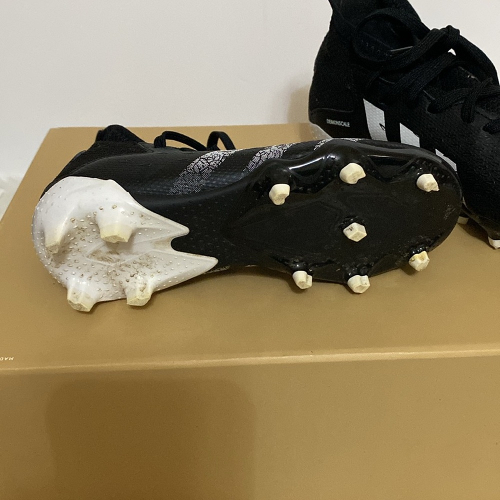 Adidas Predator pre school soccer shoes 10.5K - Picture 9 of 9